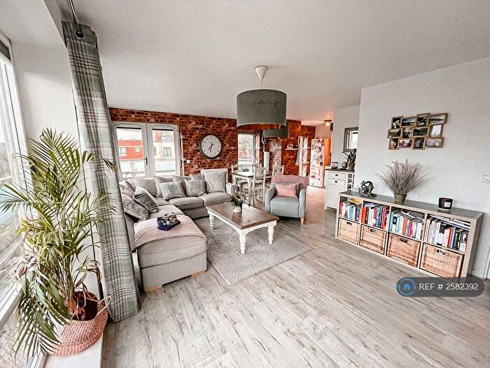 2 Bedroom Penthouse To Rent In Tudor Way, Leeds, LS11