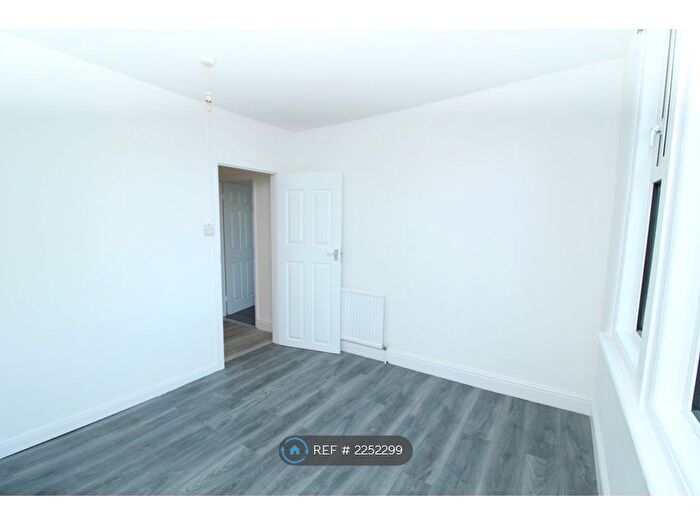 2 Bedroom Flat To Rent In Anerley Road, London, SE20