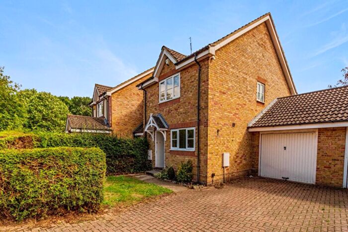 3 Bedroom House To Rent In Earls Lane, Cippenham, Slough, SL1