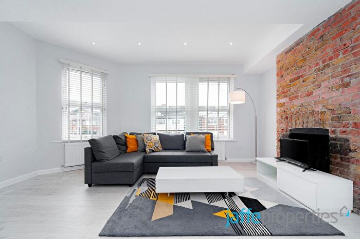 3 Bedroom Apartment To Rent In Harlesden Road, London, NW10