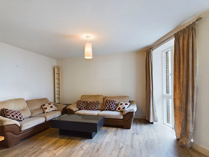 2 Bedroom Flat To Rent In Essex Street, City Centre, Birmingham, B5