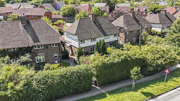 3 Bedroom Semi-Detached House For Sale In London Road, Hassocks, West Sussex, BN6