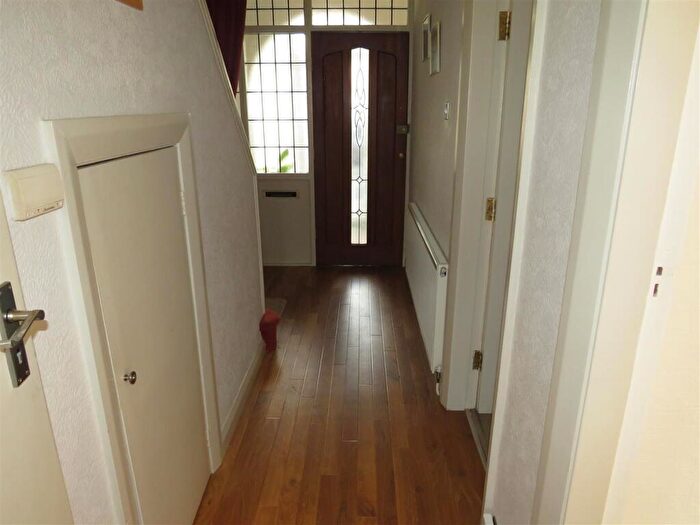 4 Bedroom Semi-Detached House For Sale In West Avenue, Castle Bromwich, Birmingham, B36