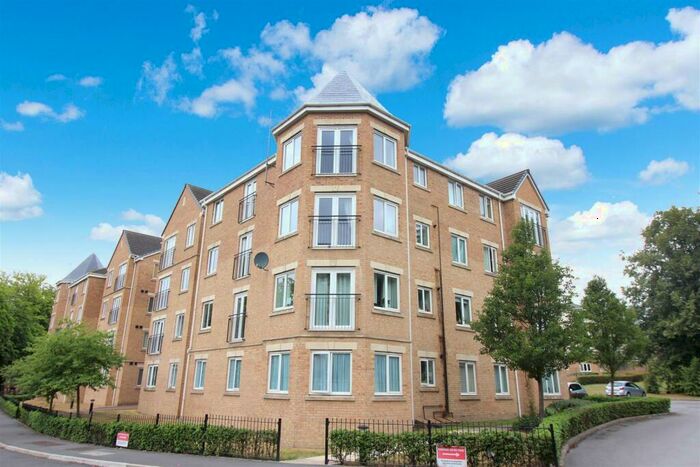 2 Bedroom Apartment To Rent In Ash Court, Leeds, LS14