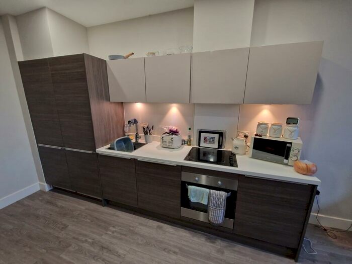 1 Bedroom Flat To Rent In Greenleigh Court, , Dawsons Square, Pudsey, West Yorkshire, LS28