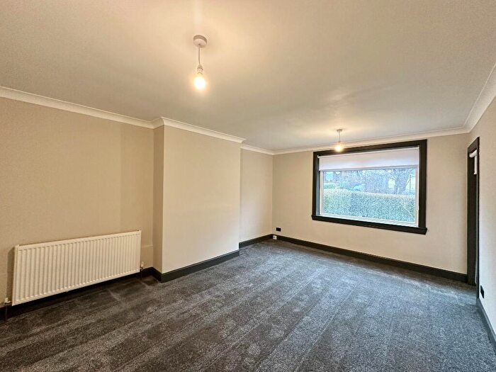 2 Bedroom Flat To Rent In Anstruther Street, Tollcross, Glasgow, G32