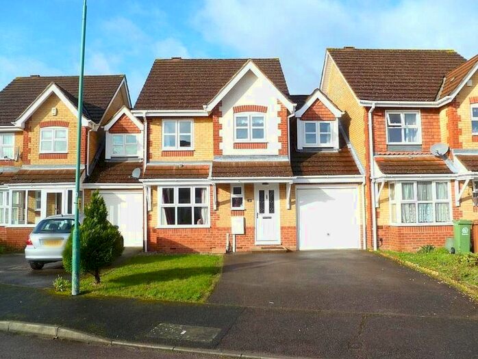4 Bedroom Terraced House To Rent In Hadleigh Drive, Sutton, SM2