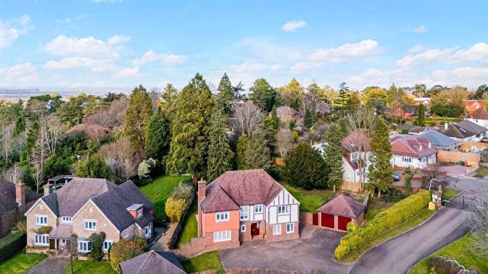 5 Bedroom Detached House For Sale In Claremount Gardens, Epsom, KT18