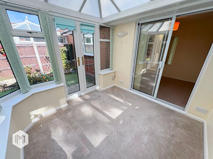 2 Bedroom Bungalow For Sale In Flaxley Close, Birchwood, Warrington, Cheshire, WA3