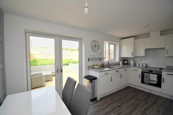 3 Bedroom End Of Terrace House To Rent In Bickland View, Falmouth, TR11