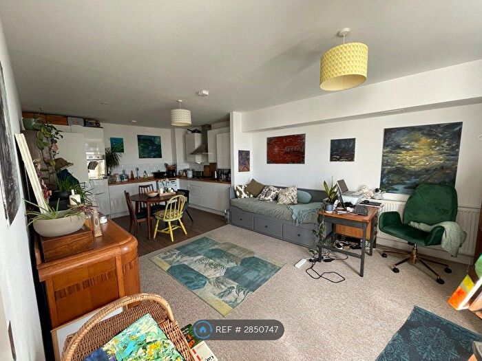 1 Bedroom Flat To Rent In Barns Road, Oxford, OX4