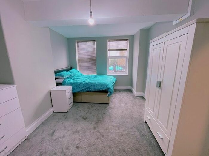 1 Bedroom Flat To Rent In Greenford Avenue, London, W7