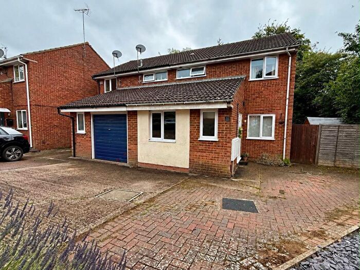 3 Bedroom Semi-Detached House For Sale In Gordale, Heelands, Milton Keynes, MK13