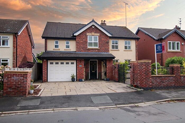 5 Bedroom Detached House For Sale In Apsley Grove, Bowdon, WA14