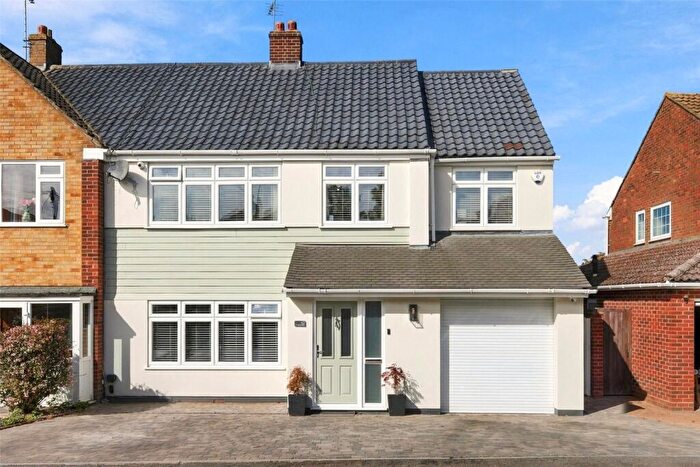 5 Bedroom Semi-Detached House For Sale In Churchill Road, Horton Kirby, Dartford, Kent, DA4