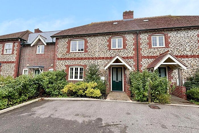 3 Bedroom Terraced House To Rent In Gilberts Drive, East Dean, BN20