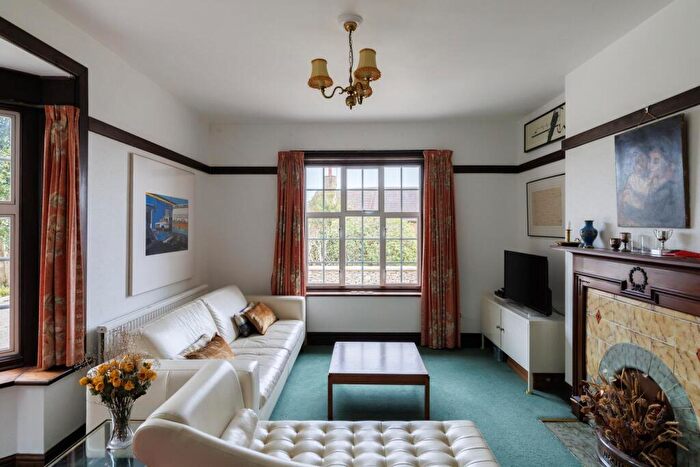 4 Bedroom Detached House For Sale In Swanage, Dorset, BH19 - Photo 11