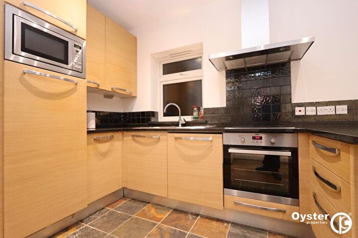 1 Bedroom Flat To Rent In Chase Side, London, N14