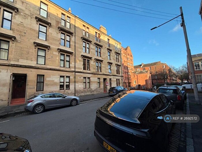 1 Bedroom Flat To Rent In Muirpark Street, Glasgow, G11