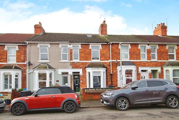 2 Bedroom Flat To Rent In Montagu Street, Rodbourne, Swindon, SN2