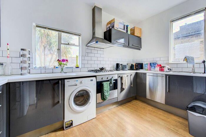3 Bedroom Maisonette To Rent In Danehurst Street, Munster Village, London, SW6