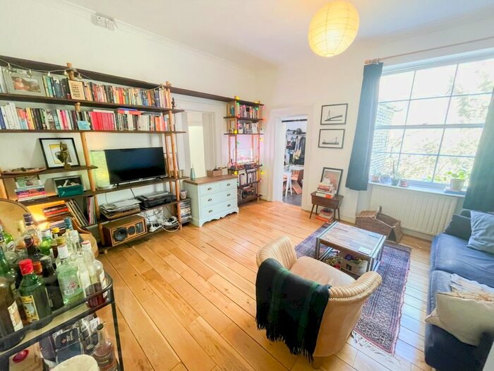 1 Bedroom Flat To Rent In Dalston Lane, Hackney, E8