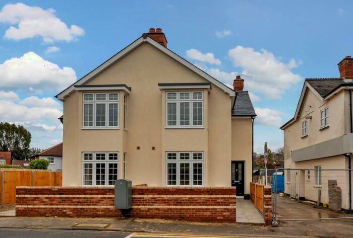 3 Bedroom Semi-Detached House To Rent In High Street, Sunningdale, Berkshire, SL5