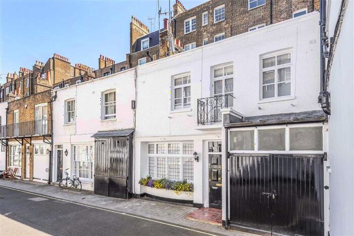 2 Bedroom Property To Rent In Gloucester Place Mews, London, W1U