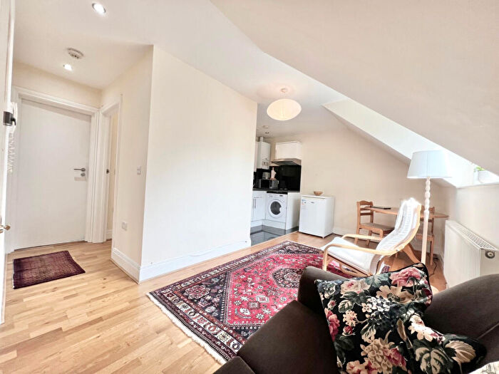 1 Bedroom Flat To Rent In Birchington Road, NW6