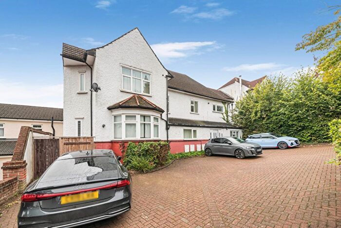 2 Bedroom Flat To Rent In Smitham Downs Road, Purley, CR8