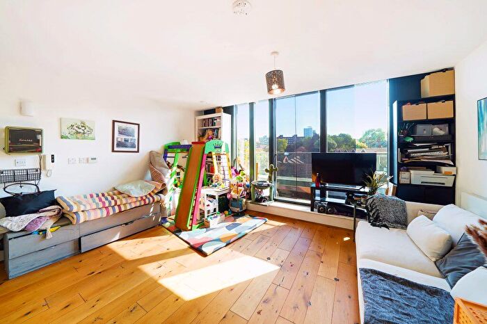 1 Bedroom Flat For Sale In Flat, Woodrow, London, SE18