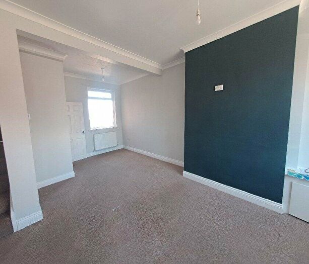 3 Bedroom House To Rent In Gurlish West, Coundon, DL14