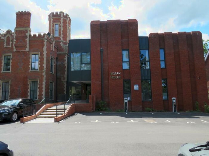 1 Bedroom Apartment To Rent In Nixey Close, Slough, SL1