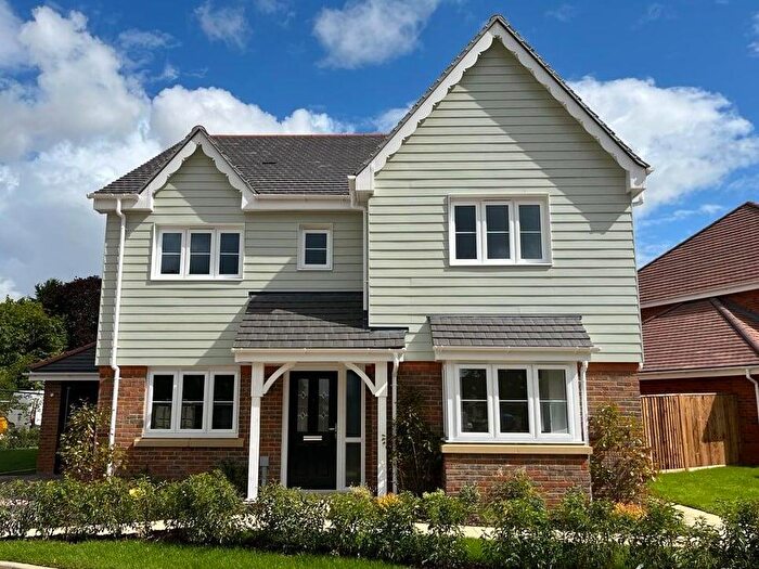 4 Bedroom Detached House For Sale In Castlefield, Preston, Hitchin, SG4