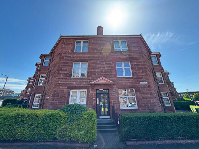 2 Bedroom Flat To Rent In Norham Street, Shawlands, G41