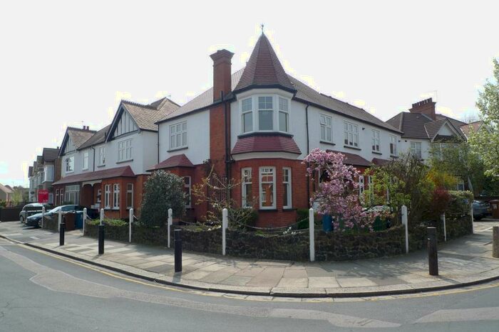 1 Bedroom Flat To Rent In Maurville House - Radnor Road, Harrow, Middlesex, HA1