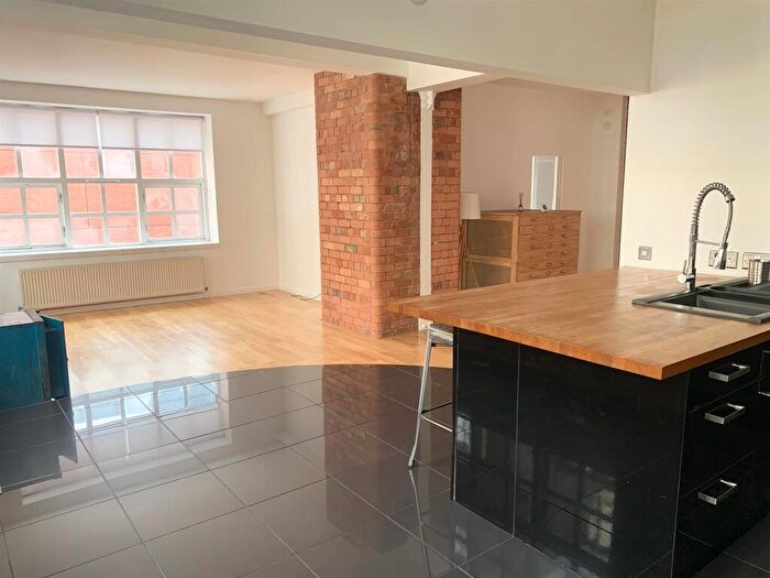 2 Bedroom Apartment To Rent In Ludgate Lofts, Ludgate Hill, Birmingham, B3