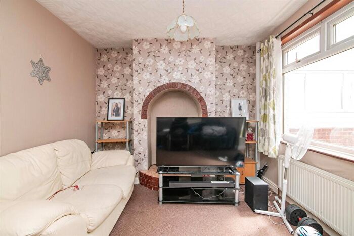 2 Bedroom Terraced House For Sale In Wilford Road, West Bromwich, B71