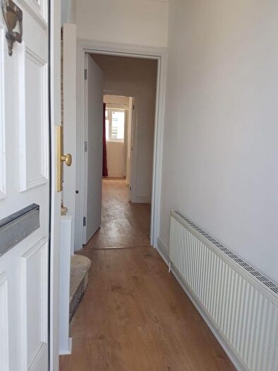 7 Bedroom Link Detached House To Rent In Greyhound Hill, London, NW4