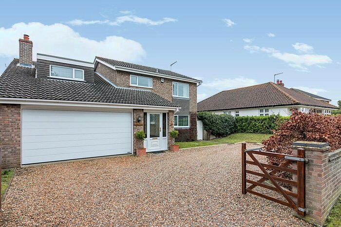 5 Bedroom Detached House For Sale In Rectory Lane, Worlingham, Beccles, Suffolk, NR34
