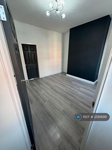 2 Bedroom Terraced House To Rent In Chapel Street, Dukinfield, SK16