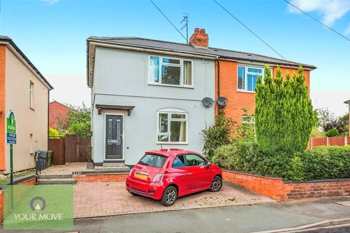 2 Bedroom House To Rent In Broad Street, Bromsgrove, Worcestershire, B61