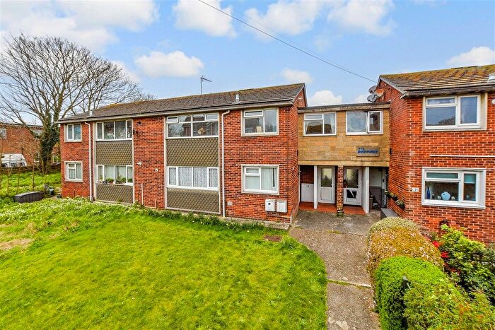 1 Bedroom Flat For Sale In Sandown Road, Sandown, Isle Of Wight, PO36