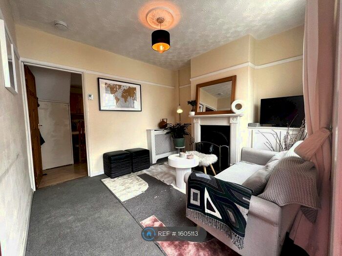 2 Bedroom End Of Terrace House To Rent In Eldon Terrace, Reading, RG1