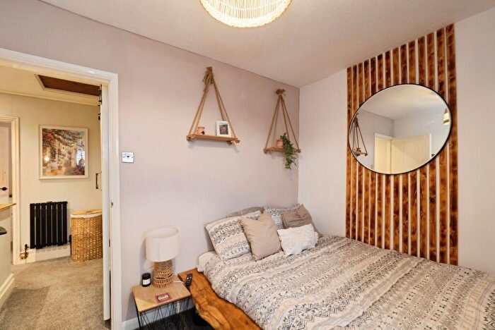 2 Bedroom Semi-Detached House For Sale In Oak Street, Church Gresley, Swadlincote, Derbyshire, DE11