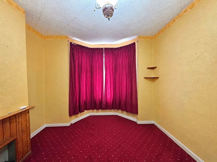 4 Bedroom Terraced House To Rent In Burford Road, London, E6