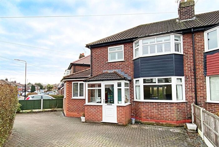 3 Bedroom Semi Detached House For Sale In Irwin Road, Broadheath, WA14