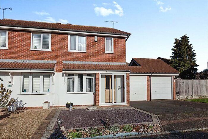 2 Bedroom Semi-Detached House To Rent In Robyns Croft, Northfleet, Gravesend, Kent, DA11