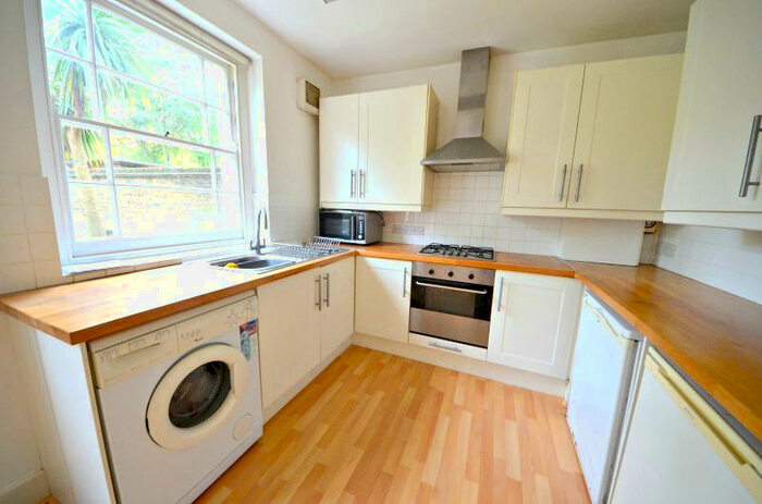 2 Bedroom Apartment To Rent In Wray Crescent, Finsbury Park, N4