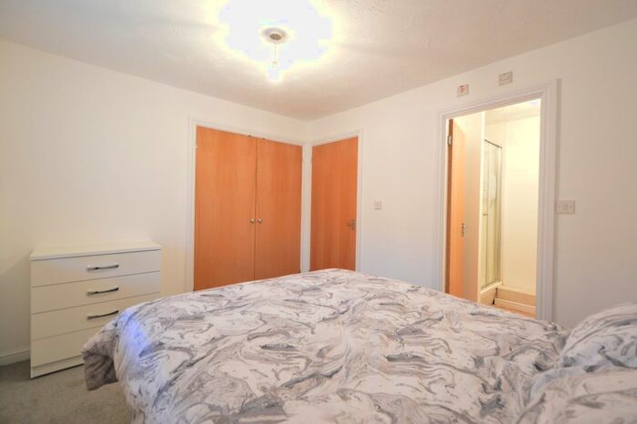 2 Bedroom Flat For Sale In Joseph Hardcastle Close, London, SE14